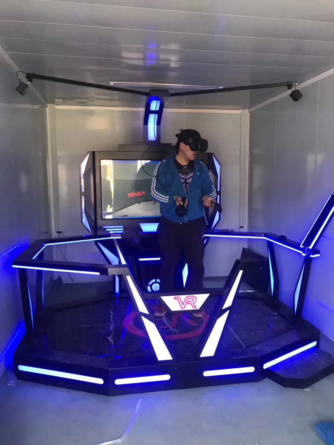 VR